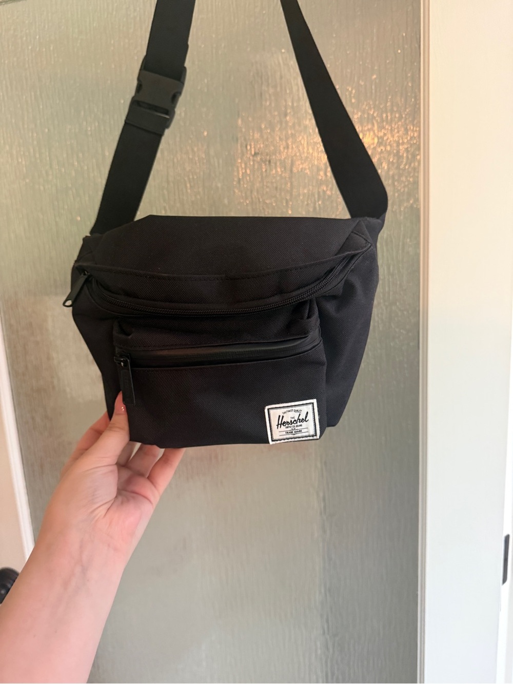 Unisex Herschel Supply Company Black Hip Pack - Compact Crossbody Bag